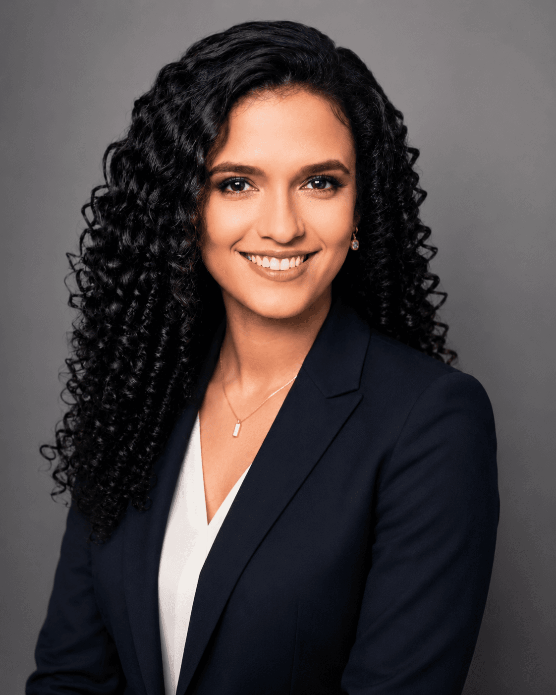 Professional portrait of Nayara Sperandio
